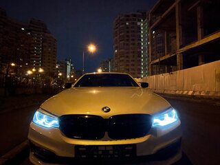 2017 BMW 5 серии 530i xDrive VII (G30/G31/G38), белый, 3000000 рублей, вид 1