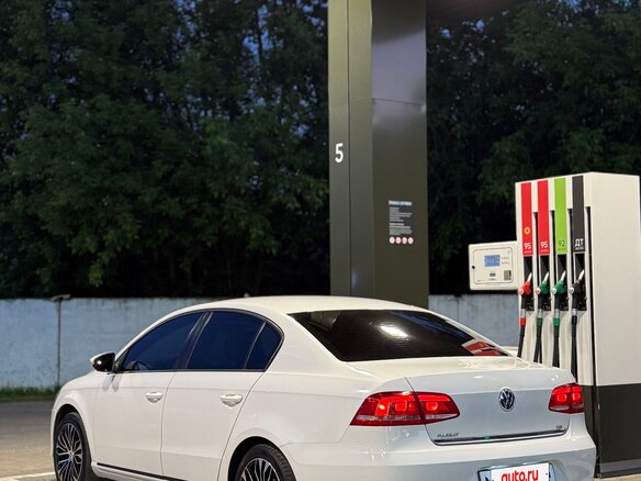 2012 Volkswagen Passat B7, белый - вид 7