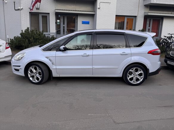 2010 Ford S-MAX I Рестайлинг, белый, 1200000 рублей - вид 5
