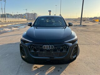 2026 Audi Q5 40 TFSI III (GU), чёрный, 6190000 рублей, вид 2