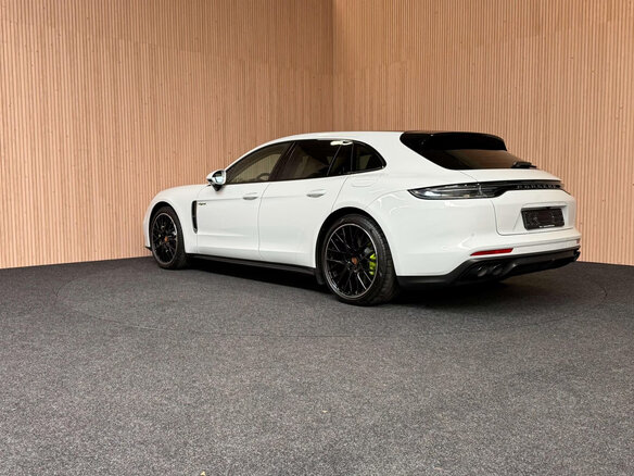 2023 Porsche Panamera 4S E-Hybrid Sport Turismo II Рестайлинг, белый - вид 5