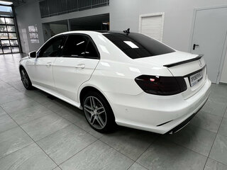 2015 Mercedes-Benz E-Класс 200 IV (W212, S212, C207) Рестайлинг, белый, 1500000 рублей, вид 4
