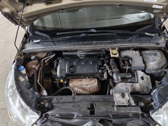 2012 Citroen C4 II, бежевый, 470000 рублей - вид 16
