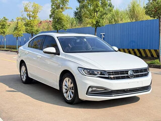 2022 Volkswagen Bora IV, белый, 1033999 рублей, вид 3