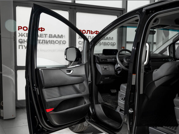 2025 Hyundai Staria I, чёрный - вид 6