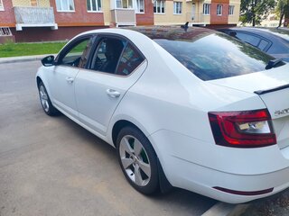 2020 Skoda Octavia III (A7) Рестайлинг, белый, 2000000 рублей, вид 5