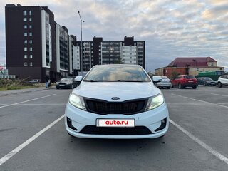 2012 Kia Rio 4-speed III, белый, 950000 рублей, вид 2