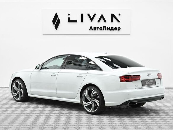 2015 Audi A6 IV (C7) Рестайлинг, белый, 1675000 рублей - вид 1