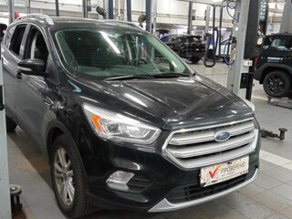 2018 Ford Kuga II Рестайлинг, чёрный, 1653000 рублей, вид 2