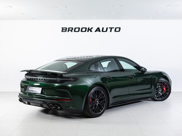 2025 Porsche Panamera GTS III, зелёный, 24490000 рублей - вид 4