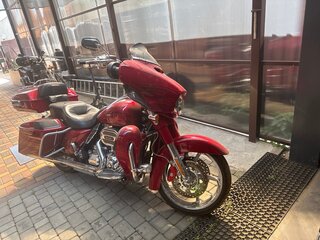 2016 Harley-Davidson CVO Street Glide, красный, 1250000 рублей, вид 1