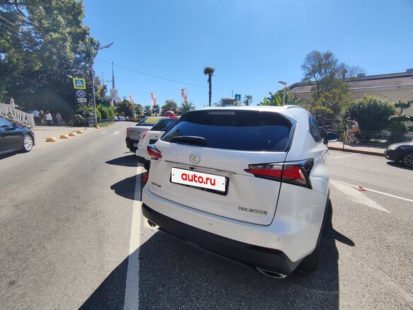 2015 Lexus NX 200t I, белый - вид 1