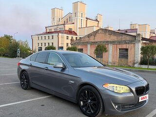 2011 BMW 5 серии 530d xDrive VI (F10/F11/F07), серый, 2220000 рублей, вид 4
