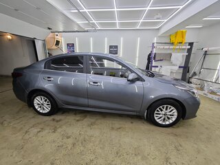 2020 Kia Rio IV, серый, 1800000 рублей, вид 3