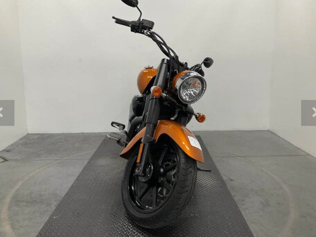 2017 Suzuki Boulevard C90, оранжевый, 785000 рублей, вид 4