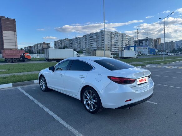 2015 Mazda 6 III (GJ) Рестайлинг, белый, 2050000 рублей - вид 3