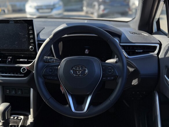 2022 Toyota Corolla Cross I, белый, 2150005 рублей - вид 12
