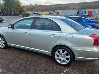 2004 Toyota Avensis II, серый, 750000 рублей, вид 4