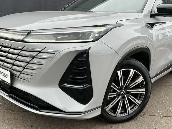 2024 Changan CS75 Plus III, серый, 2680000 рублей - вид 8