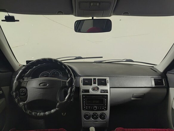 2011 Lada (ВАЗ) Priora I, белый, 125000 рублей - вид 16