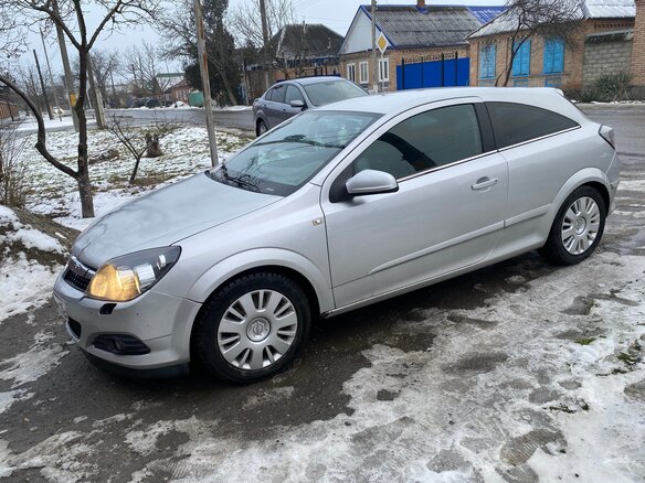 2007 Opel Astra GTC H Рестайлинг, серебристый, 410000 рублей