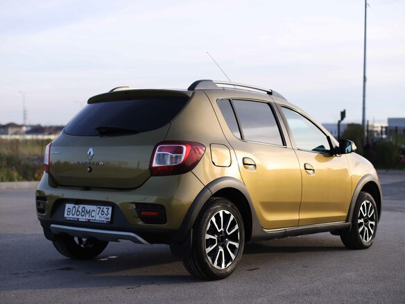 2015 Renault Sandero Stepway II, зелёный, 871320 рублей - вид 4