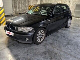 2005 BMW 1 серии 120i I (E81/E82/E87/E88), чёрный, 600000 рублей, вид 2
