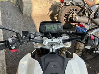 2021 BMW G 310 R, белый, 449000 рублей, вид 5