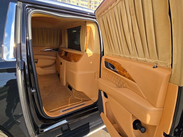 2014 Cadillac Escalade IV, чёрный - вид 19
