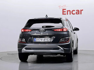 2022 Hyundai Kona I Рестайлинг, серый, 2040000 рублей, вид 4