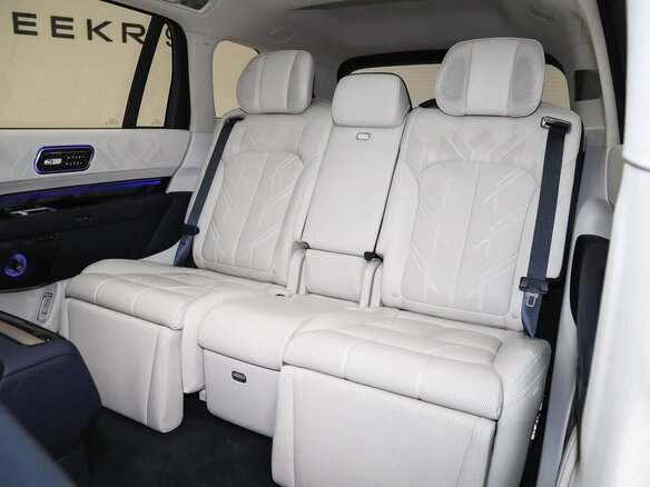 2026 Zeekr 9X 70 kWh, золотистый, 11790000 рублей - вид 5