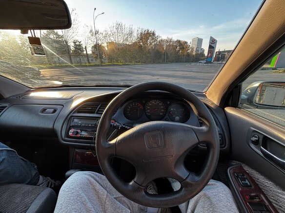 1998 Honda Accord VI, серебристый - вид 13