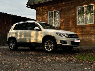 2015 Volkswagen Tiguan I Рестайлинг, белый, 1800000 рублей, вид 2