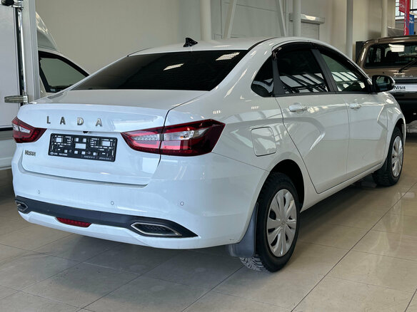 2023 Lada (ВАЗ) Vesta I Рестайлинг (NG), белый, 1035000 рублей - вид 3