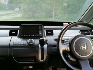 2008 Honda Stepwgn III, красный, 1150000 рублей, вид 5
