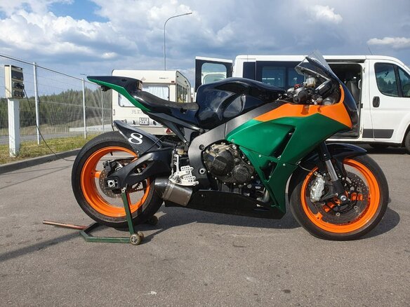 2009 Honda CBR 1000 RR/RA Fireblade, зелёный, 390000 рублей - вид 8