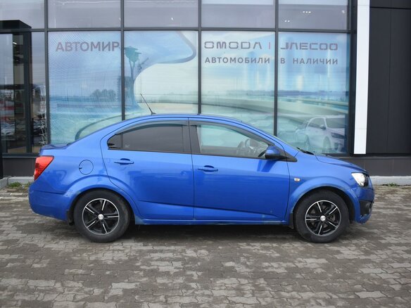 2013 Chevrolet Aveo II, синий - вид 3