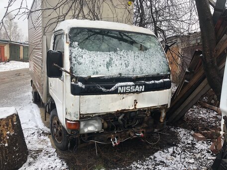1995 Nissan Atlas, белый, 350000 рублей, вид 3