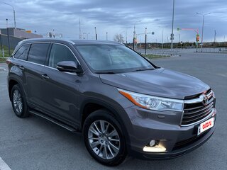 2014 Toyota Highlander III (XU50), серый, 3050000 рублей, вид 3