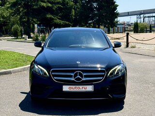 2018 Mercedes-Benz E-Класс 200 V (W213, S213, C238), чёрный, 3490000 рублей, вид 2