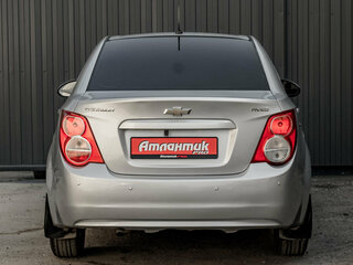 2013 Chevrolet Aveo II, серебристый, 620000 рублей, вид 5