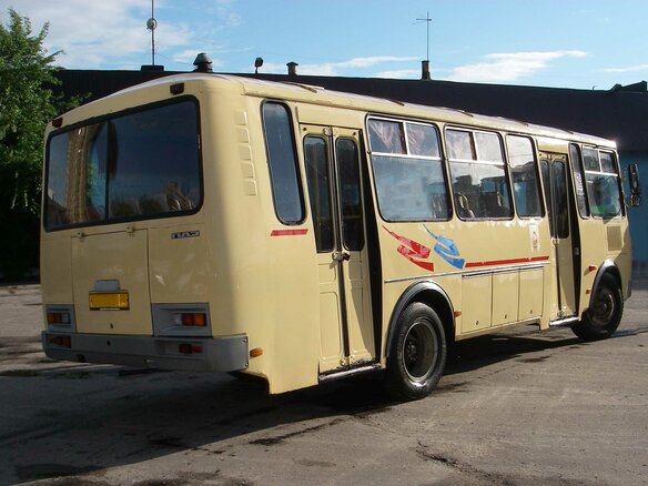 2007 ПАЗ 4234, жёлтый