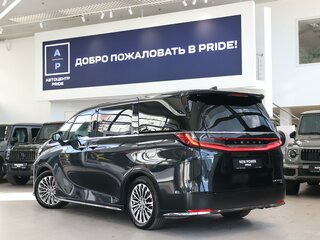 2026 Lexus LM 350h II, чёрный, 18600000 рублей, вид 2