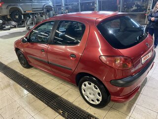 2008 Peugeot 206, красный, 290000 рублей, вид 4