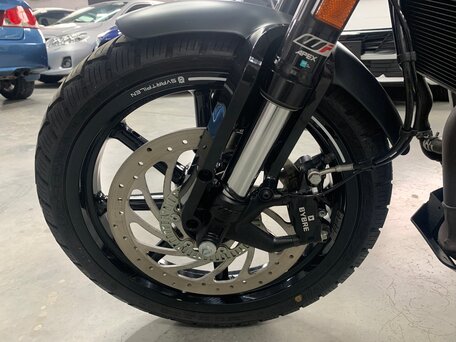 2020 Husqvarna Svartpilen 401, чёрный, 435000 рублей, вид 5