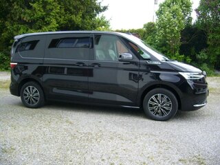 2025 Volkswagen Multivan T7, чёрный, 9970000 рублей, вид 4
