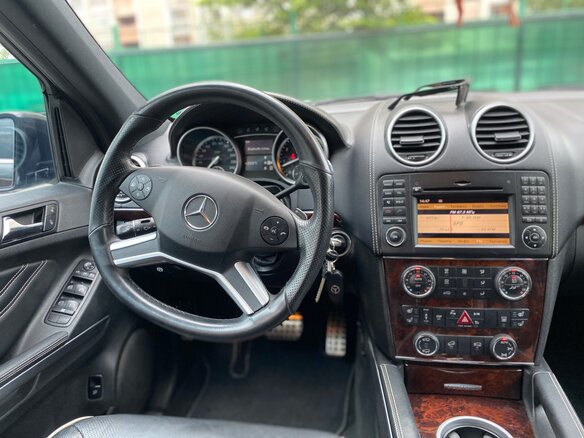 2010 Mercedes-Benz M-Класс 500 II (W164) Рестайлинг, чёрный, 2250000 рублей - вид 9