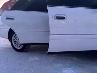 1997 Toyota Crown X (S150), белый, 550000 рублей, вид 4