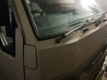 1992 Toyota HiAce, белый, 1500000 рублей, вид 3