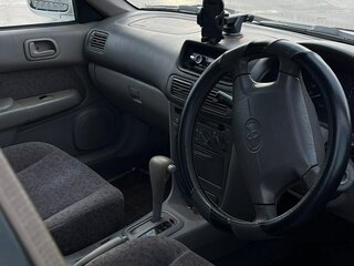1999 Toyota Corolla VIII (E110), белый, 330000 рублей, вид 2
